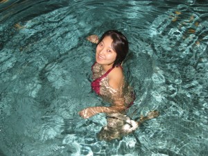 Yenari in the pool at the hotel